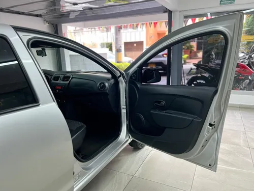 Renault Logan Mt 2023