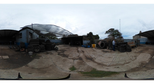 Taller, Galpon Lavadero Gomeria Sobre Av 75 Entre 68 Y 70