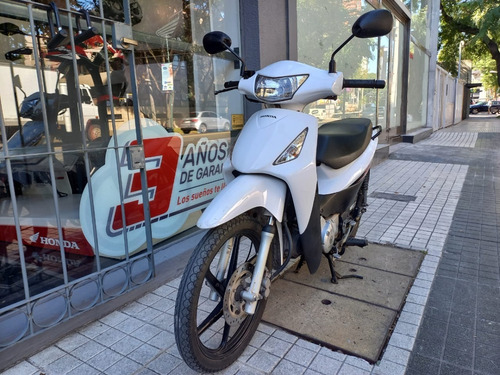 Imagen 3 de 4 de Honda Biz 125 Año 2015