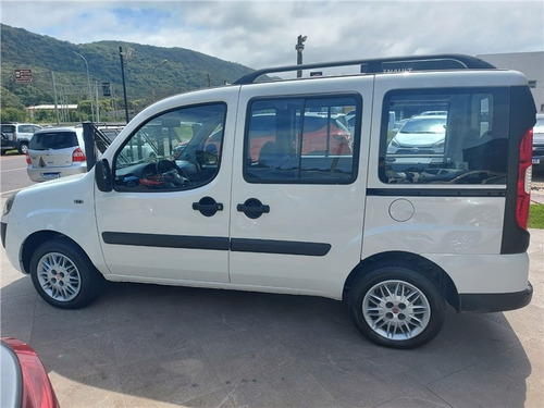 Imagem 9 de 12 de Fiat Doblo 1.8 Mpi Essence 7l 16v Flex 4p Manual