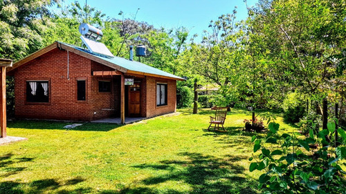 Hermosa Casa Con Parque, En Un Lugar Tranquilo Y Rodeado De Vegetación. Apto Credito