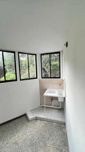 Apartamento Central 4 Habitaciones 4 Piso Sin Ascensor