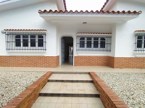 Venta Casa - Quinta Valles De Camoruco Valencia