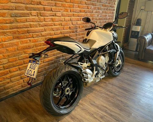 Imagen 2 de 16 de Mv Agusta Brutale 675