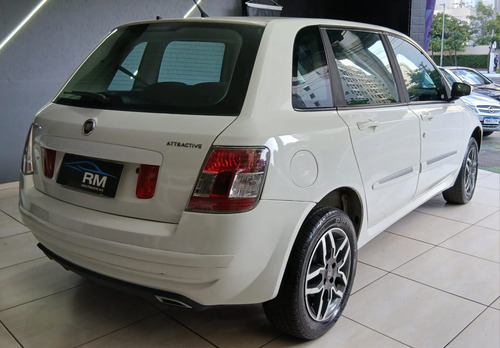 Fiat Stilo 1.8 8v Attractive Flex 5p