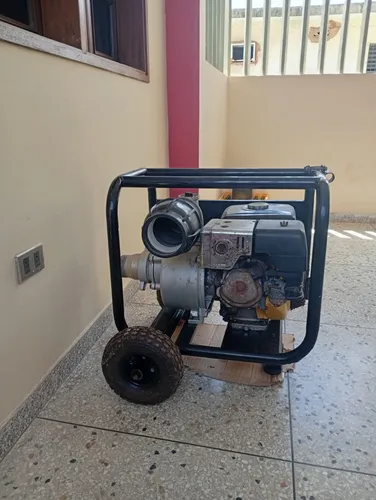 Planta De Agua De Gasolina 9.0 Hp (Usado)
