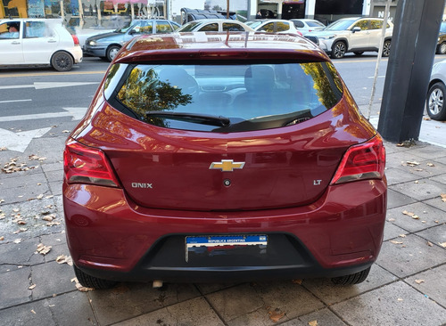 Chevrolet Onix 1.4 Lt 98cv