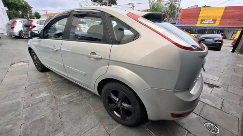 Ford Focus 1.6 S/SE/SE PLUS FLEX 8V/16V 5P