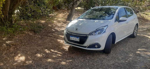 Imagen 1 de 13 de Peugeot 208 2016 1.6 Feline