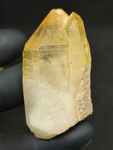 Cuarzo Limon - Amarillo Gemelo Tantrico - Lemuriano 5.7cm50g