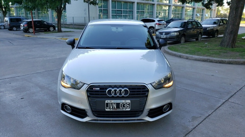Audi A1 2011 1.4 Attraction Tfsi Stronic 122cv