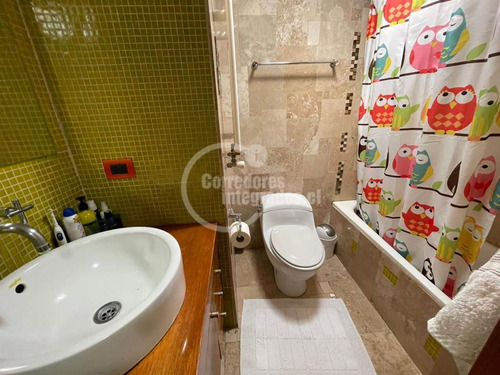 Linda Casa En Venta De 5 D En Cond. Refugios Del Arrayán