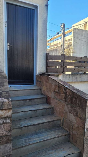 Alquilo Casa De 3 Dormitorios Sin Gastos Comunes En El Cerro