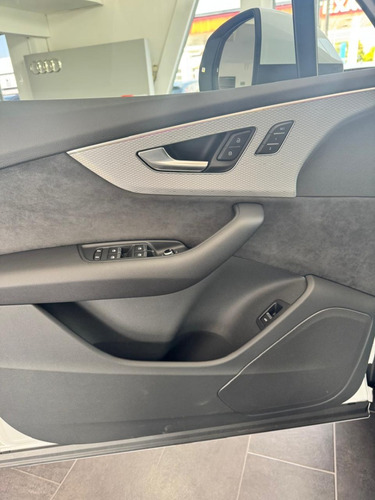 Audi Q7 S Line 2025