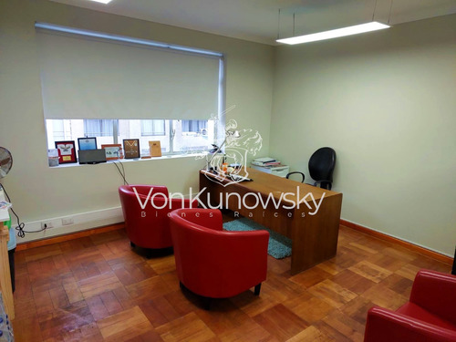 Arriendo Oficina En Excelente Ubicación, Metro Bellas Artes.