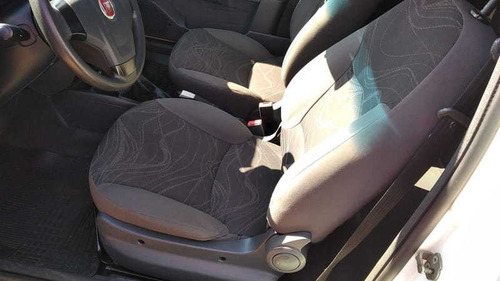 Imagem 9 de 10 de Fiat Strada Working 1.4 Fire Ce 2013