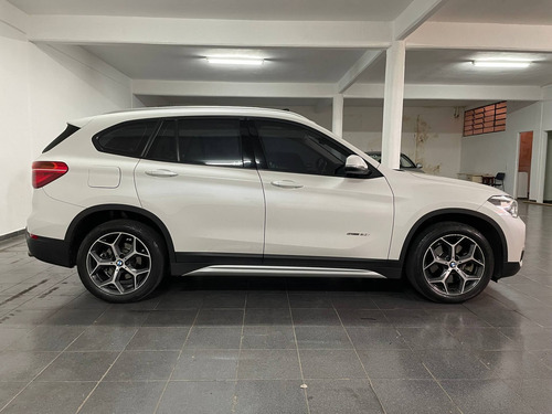Imagem 3 de 10 de Bmw X1 2.0 16v Turbo Activeflex Sdrive20i X-line 4p