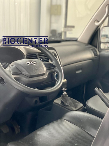 Imagem 15 de 16 de Kia Bongo - 2015/2016 2.5 K-2500 4x2 Cs Turbo Diesel 2p