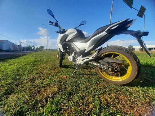 Imagem 4 de 6 de Honda Cb 250f Twister 2017