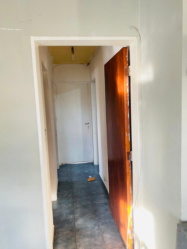 Venta Bº 1 Mario Bravo 1643 Galpón De 360m2 Y Dos Departamentos