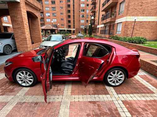 Mazda 3 Sedan Gt