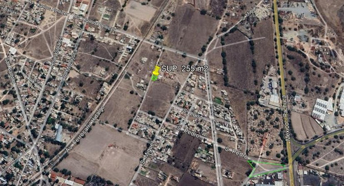 Terreno Con Excelente Ubicación En Los Reyes Acozac. Sup. 255.54 M2