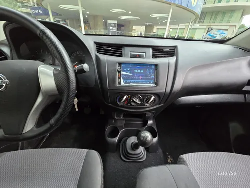 Nissan Np300 Dc 2018 Mt Aa