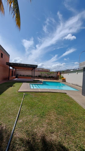 Imagen 14 de 14 de Venta Townhouse Valles De Camoruco Valencia
