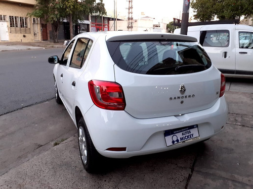 Renault Sandero Authentic 1.6 8v 5 Puertas