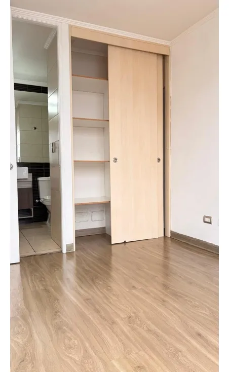 Imagen 3 de 8 de Amplio Depto ,1 Dormitorio,1 Baño ,1 Estaciona.