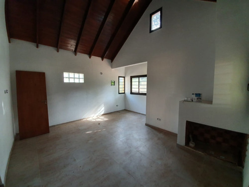 Casa Dos Ambientes A Estrenar - Financiada