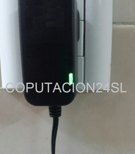 Imagen 3 de 3 de Cargador Netbook Coradir Ultra S14 5v 2.5a Ficha Fina
