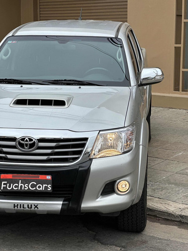 Toyota Hilux 3.0 Cd Srv Cuero 171cv 4x2