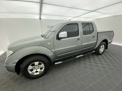 Imagen 5 de 25 de Nissan Navara High Lujo Le 2.5 Turbo