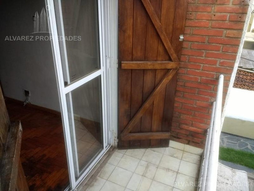 Imagen 8 de 10 de Ph - Castelar Sur.