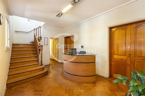 Casa En Venta De 5 Dormitorios En Las Condes