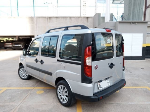 Imagem 4 de 10 de Fiat Doblò 1.8 Mpi Essence 7l 16v Flex 4p Manual