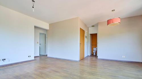Venta - Dpto. 3 Amb. En Victoria. Balcón, Cochera Y Pileta