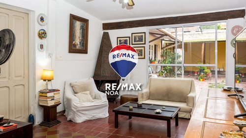 Imagen 1 de 22 de Venta + Casa + Macrocentro + Ideal Invesión