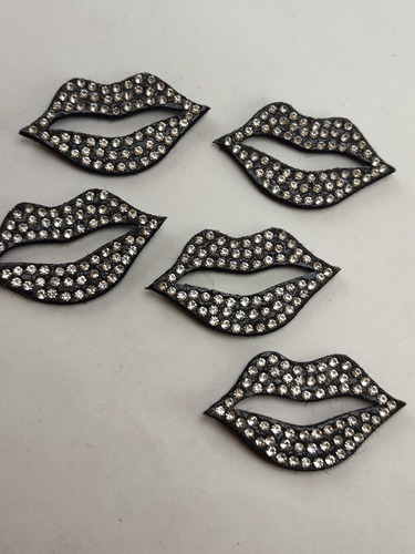 Aplique Labios Con Strass Vidrio X 12 Piezas.