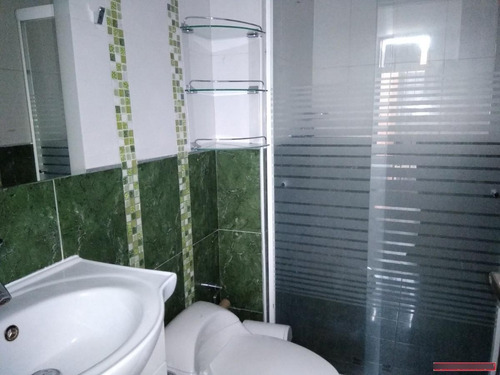 Imagen 10 de 11 de Apartamentos En Venta Los Chaguaramos Maracay