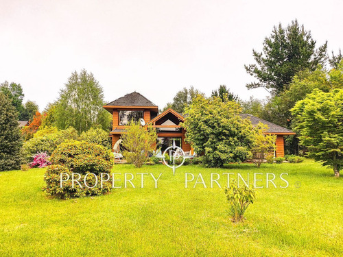 Imagen 21 de 23 de Bella Casa En Pucón En Club De Campo Los Riscos