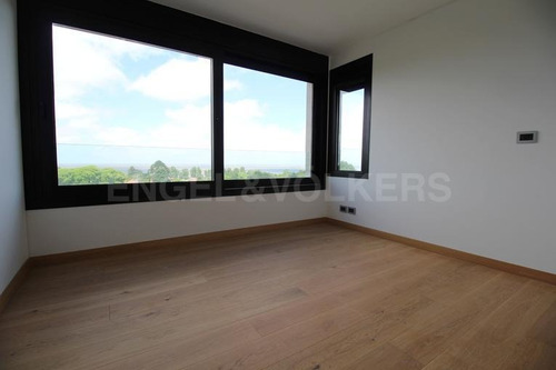 Imagen 9 de 15 de Fantástico Apartamento Frente Al Golf A Estrenar