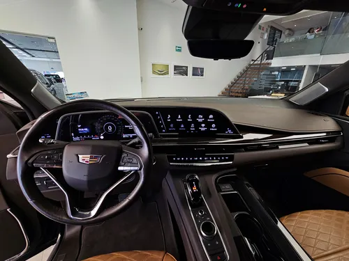 Escalade Suv Premium