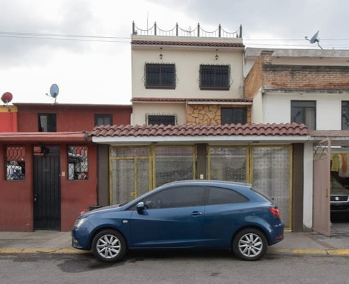 Se Vende Casa En Rosario Tlalnepantla $4'000,000
