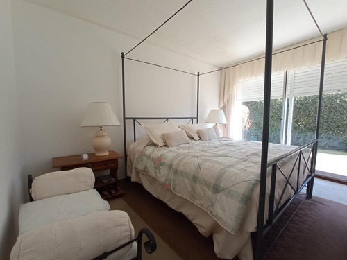 Imagen 20 de 30 de Venta Apartamento 3 Dormitorios En Suite Mas Dependencia Vista Al Mar Punta Del Este