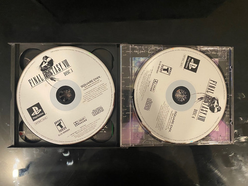 Final Fantasy 8 Ps1 Original Americano Todos Cds (Usado)