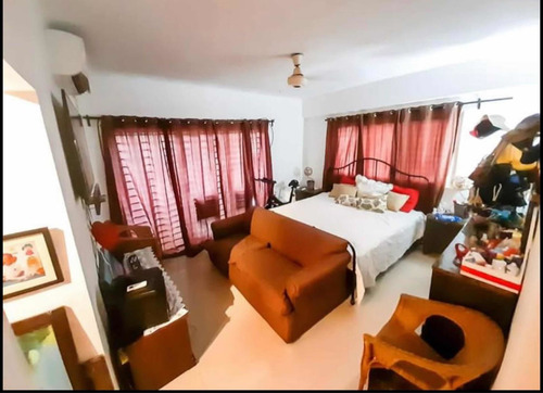 Imagen 8 de 12 de Vendo Millón Segundo Nivel Tres Habitaciones Dos Parqueos