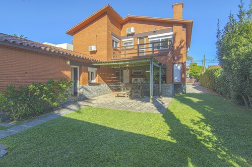 Imagen 22 de 23 de Casa En Venta De 7 Dormitorios C/ Cochera En Maldonado