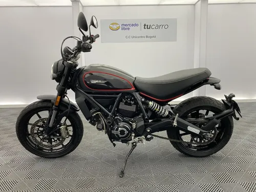Ducati Scrambler 800 Dark